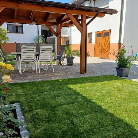 Penthouse Griemann 2 Fuer Max 4 Personen Mit Eigener Grosser Dachterrasse Zum Relaxen! Illmitz Bagian luar foto